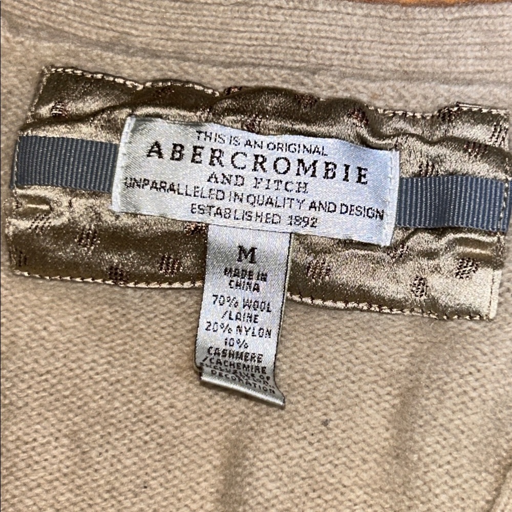 Abercrombie & Fitch Cropped Cardigan Sweater with Elbow Patches - Picture 2 of 9